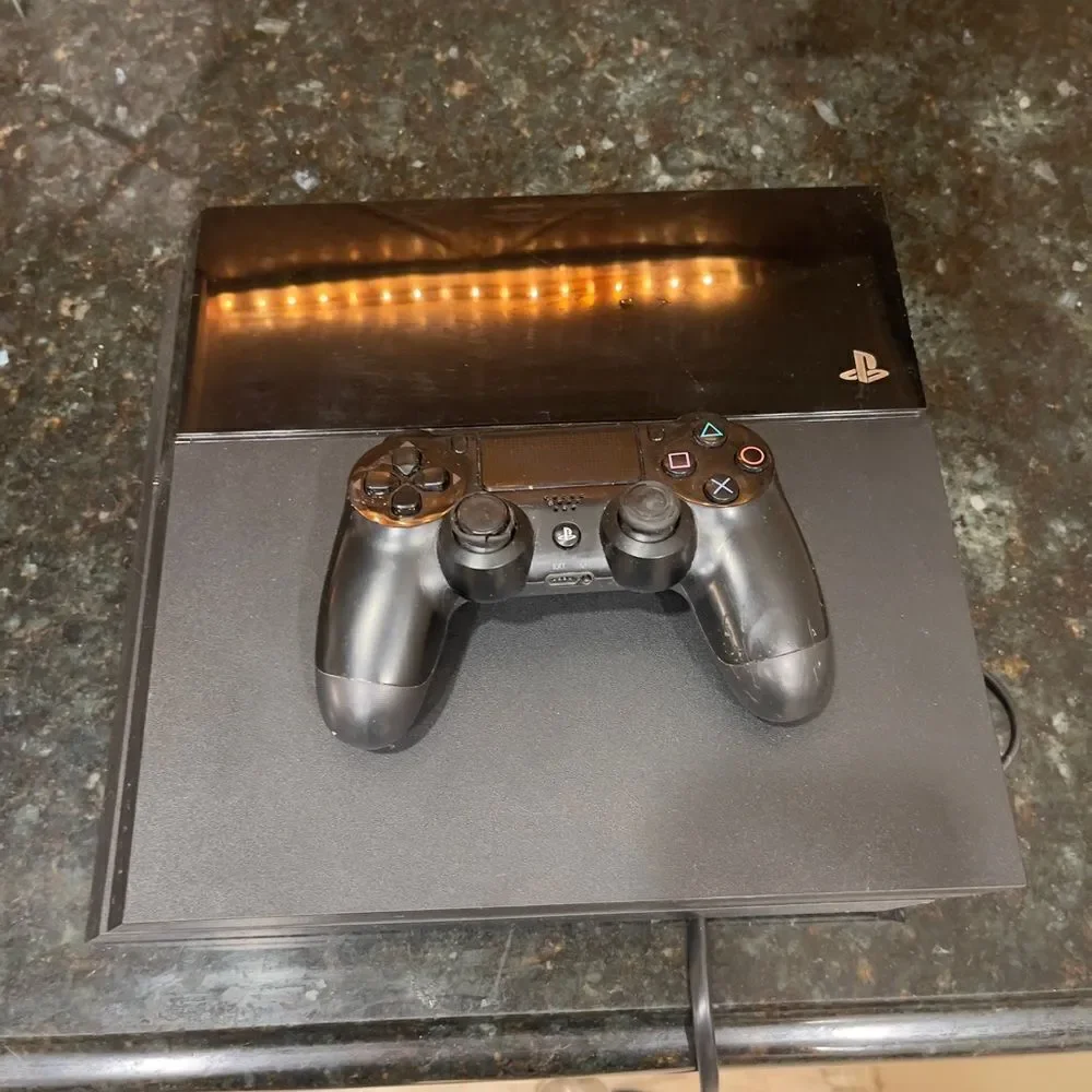 Sony PS4 Console w/ Controller – Tested Working – No Cords
